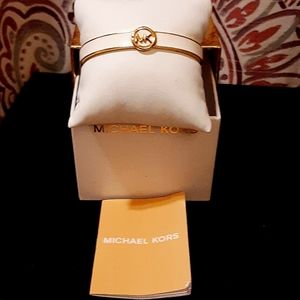 Michael kors hinge bangle bracelet